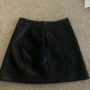 Aritzia Babaton leather skirt